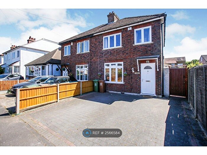 4 Bedroom Semi-Detached House To Rent In Hilldale Road, Cheam, Sutton, SM1