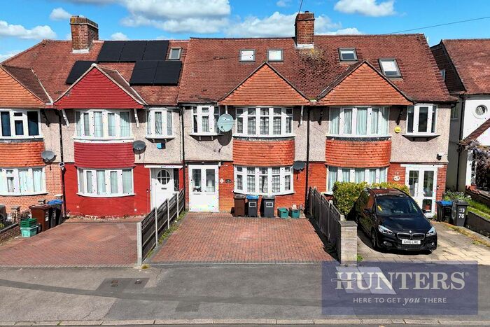4 Bedroom Terraced House To Rent In Hillcross Avenue, Morden, SM4