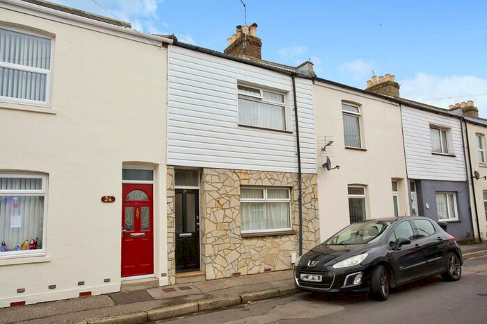 2 Bedroom House To Rent In Mayfield Road, Gosport, PO12