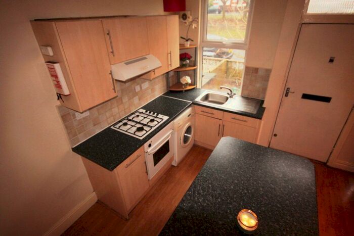 3 Bedroom Terraced House To Rent In Talbot Avenue, Burley, Leeds, LS4