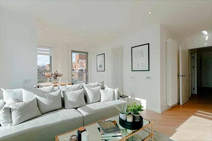 2 Bedroom Flat For Sale In The Icon, , Harringay, N22