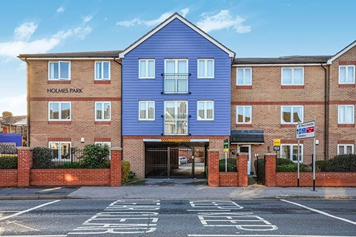 1 Bedroom Flat To Rent In Milton Road, Southsea, PO4