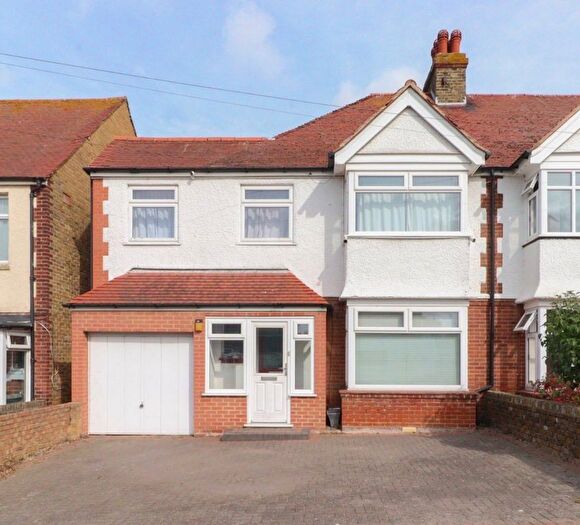 5 Bedroom Semi Detached House For Sale In Waverley Road, Margate, Kent, CT9