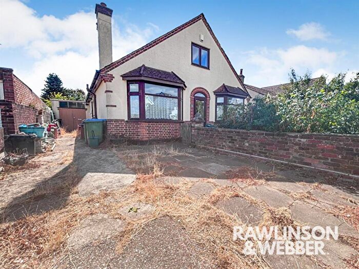 3 Bedroom Detached Bungalow For Sale In Pool Road, West Molesey, KT8