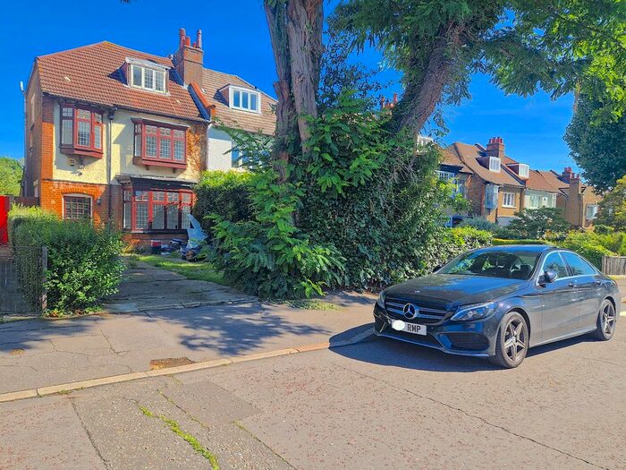 5 Bedroom Semi-Detached House To Rent In Fullers Road, Southwood Ford, London, E18