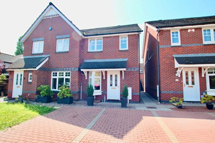 2 Bedroom House To Rent In Alexandra Mews, Tamworth, B79