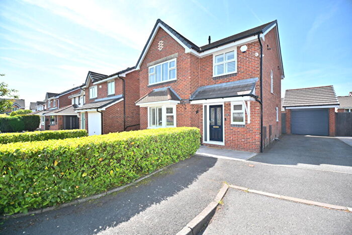 4 Bedroom Detached House For Sale In Farleigh Close, Westhoughton, Bolton, BL5