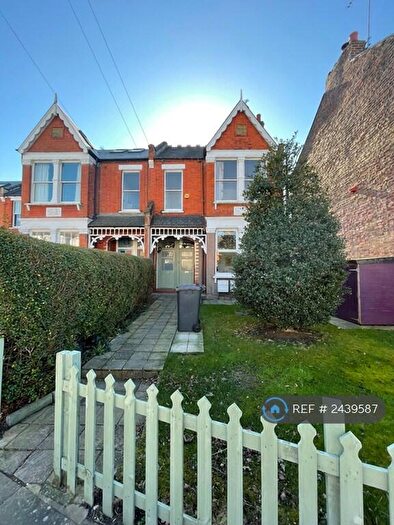2 Bedroom Maisonette To Rent In Albert Road, London, N22