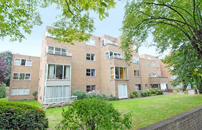 2 Bedroom Apartment To Rent In Marston Ferry Court, OX2