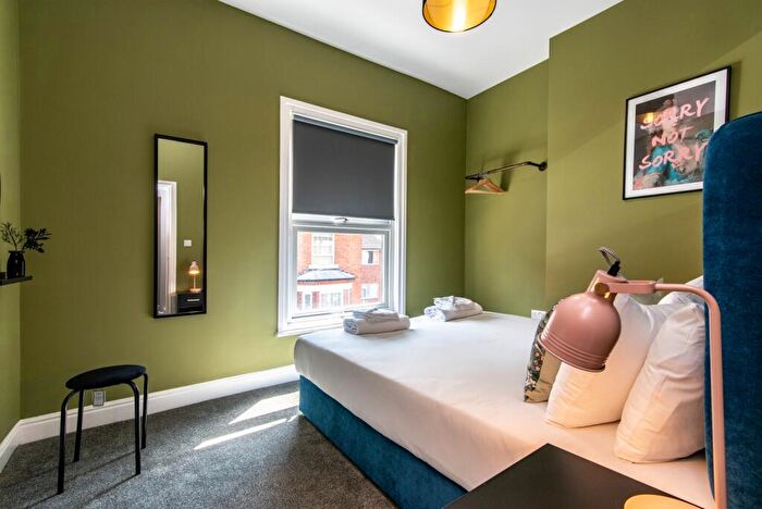 1 Bedroom House Of Multiple Occupation To Rent In Room, Chestnut Grove, West Bridgford, Nottingham, Nottinghamshire, NG2