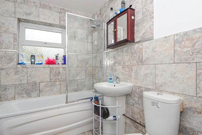 4 Bedroom Terraced House To Rent In Randolph Street, Hmo Ready Sharers, OX4