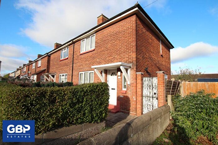 3 Bedroom Semi Detached House To Rent In Thorntons Farm Avenue, Romford, RM7