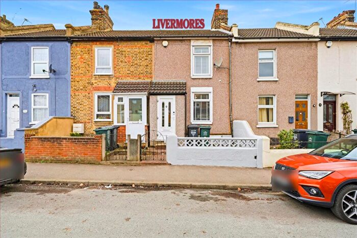 2 Bedroom Terraced House For Sale In Milestone Road, Dartford, DA2