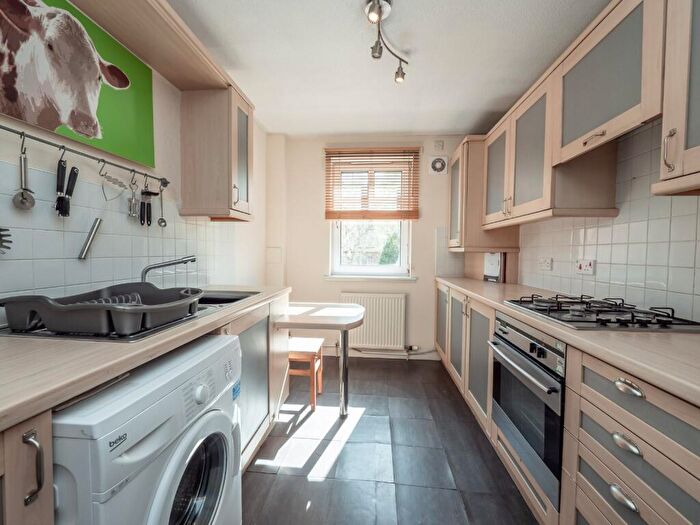 2 Bedroom Flat For Sale In / Sinclair Place, Edinburgh, EH11