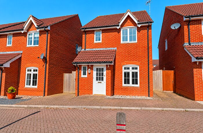3 Bedroom Detached House For Sale In Octavian Way, Ashford, TN23