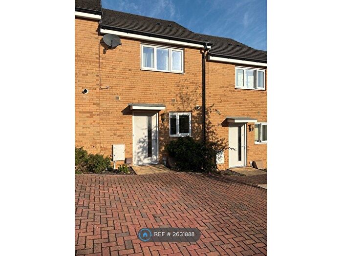 2 Bedroom Terraced House To Rent In Walnut Way, Emersons Green, Bristol, BS16