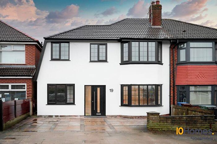 4 Bedroom Semi Detached House For Sale In Alexander Drive, Bury, BL9