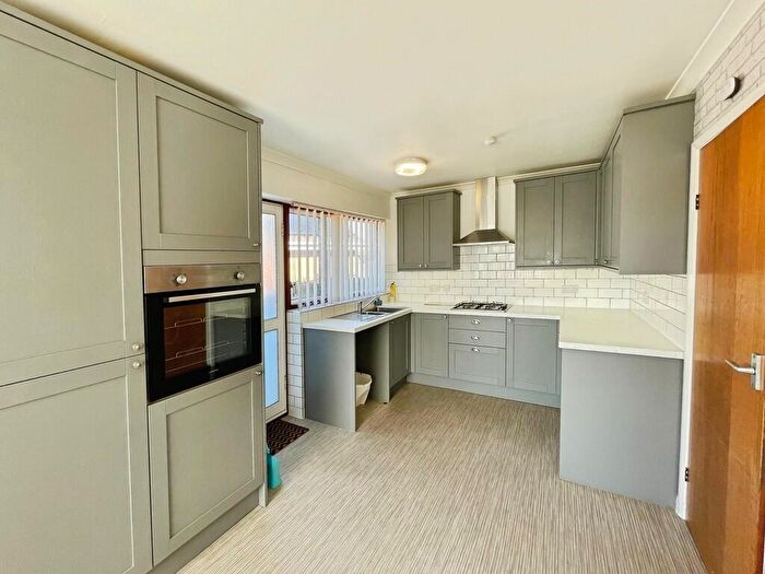 3 Bedroom Detached Bungalow To Rent In Albion Close, Lincoln, LN1