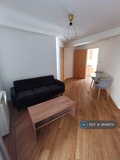 1 Bedroom Flat To Rent In Buslingthorpe Lane, Leeds, LS7