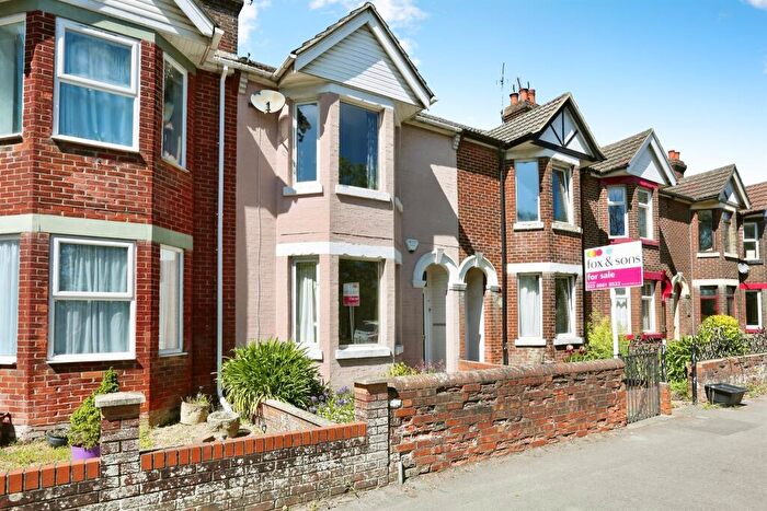 3 Bedroom Terraced House For Sale In Southampton Road, Eastleigh, SO50