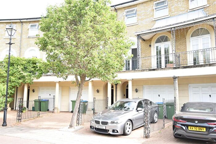 4 Bedroom Terraced House To Rent In Savery Drive, Long Ditton, Surbiton, KT6