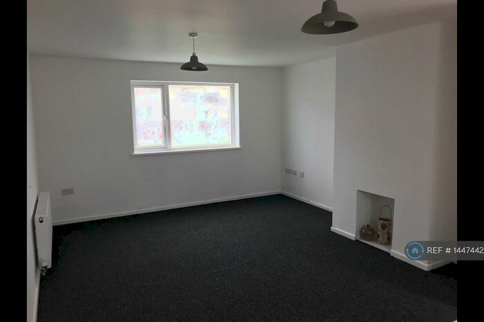 3 Bedroom Terraced House To Rent In Greenwood Walk, Askern, Doncaster, DN6