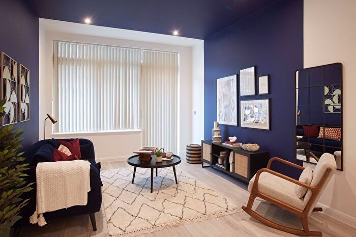 2 Bedroom Flat For Sale In Lower Park Rd, Arnos Grove, London, N11