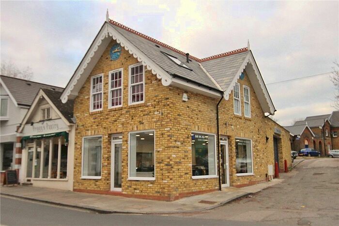 1 Bedroom Flat To Rent In Tower Road, Twickenham, TW1