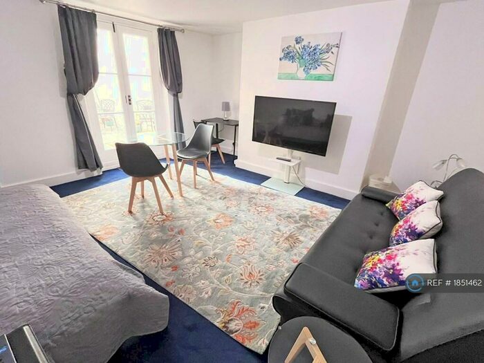 1 Bedroom Flat To Rent In Lansdowne Place, Hove, BN3