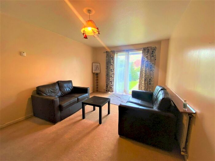 1 Bedroom Flat To Rent In Buckingham Road, Harrow, HA1