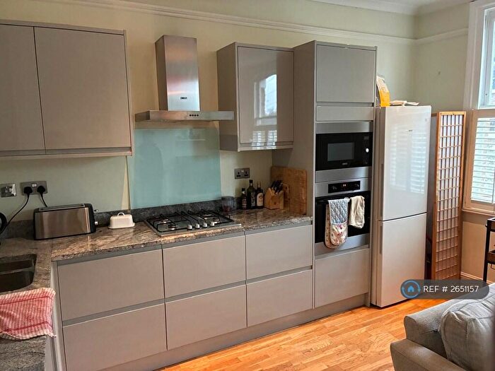 2 Bedroom Flat To Rent In Ambler Road, London, N4