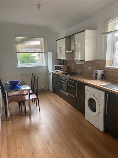1 Bedroom Flat To Rent In De Grey Street, Hull, HU5