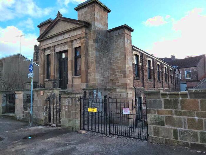 3 Bedroom Flat To Rent In Nitsdale Driave, Glasgow, G41