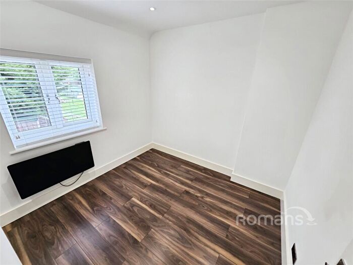 4 Bedroom Semi-Detached House To Rent In Elizabeth Gardens, Ascot, SL5