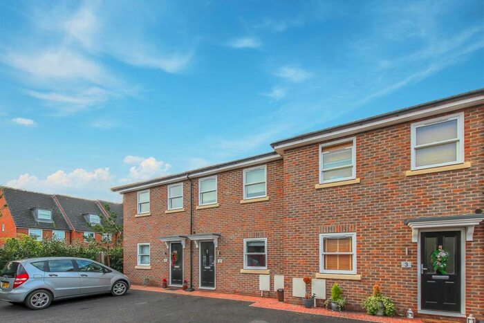 2 Bedroom Terraced House To Rent In Bernard Court, Hoddesdon, EN11