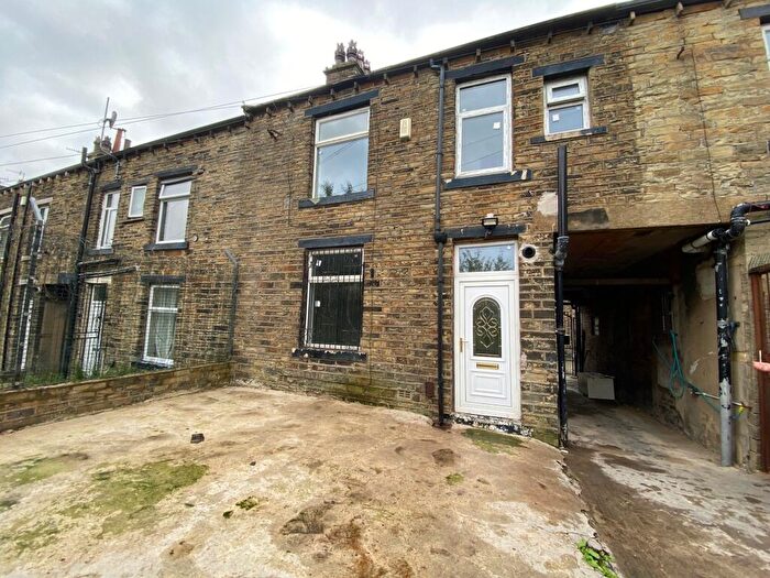 1 Bedroom House To Rent In Copley Street, Bradford, West Yorkshire, BD5