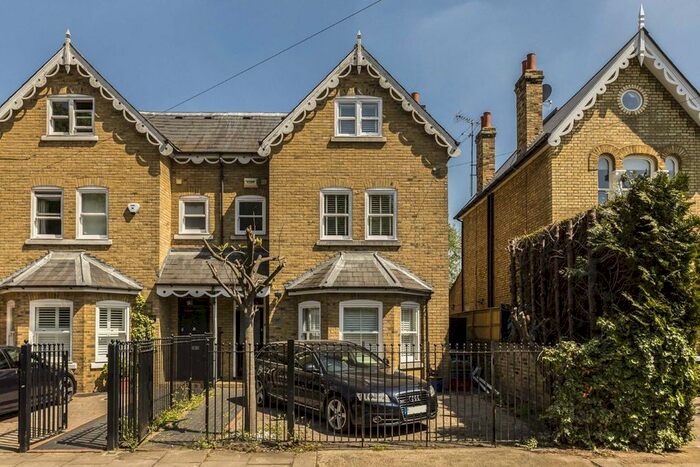 5 Bedroom Property To Rent In Burlington Road, London, W4