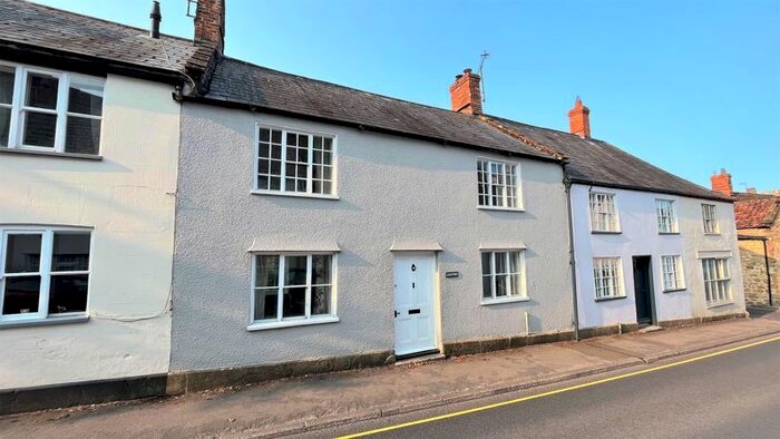 3 Bedroom Terraced House To Rent In East Street, Ilminster, TA19