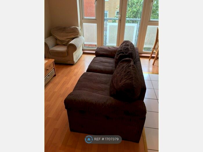 1 Bedroom Flat To Rent In Lapidge House, Kingston Upon Thames, KT2