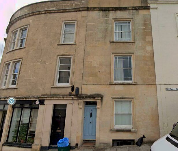 5 Bedroom Terraced House To Rent In Bruton Place, Bristol, BS8