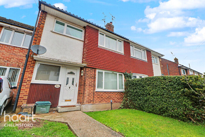 4 Bedroom Semi-Detached House For Sale In Keene Way, Chelmsford, CM2