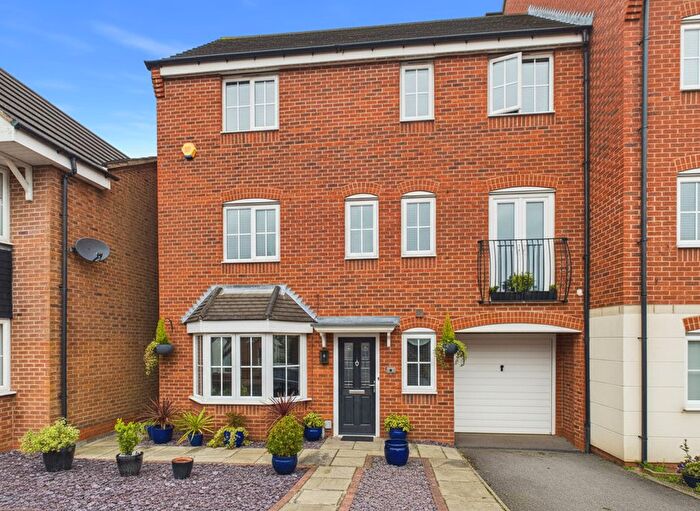 5 Bedroom End Terrace House For Sale In Barlow Avenue, Glascote, Tamworth, B77