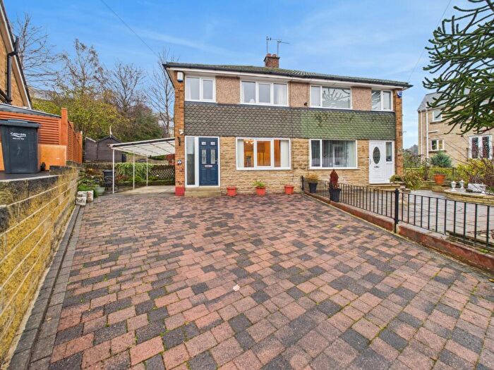 3 Bedroom Semi Detached House For Sale In Woodroyd Drive, Halifax, West Yorkshire, HX3