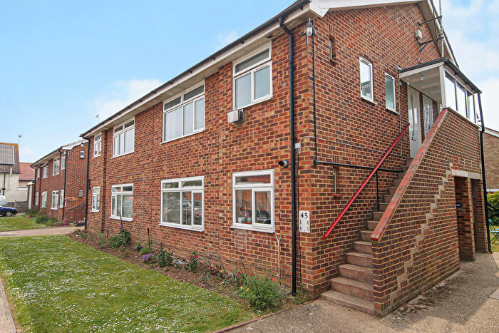 Flat To Rent In Highdown Avenue, Worthing, BN13