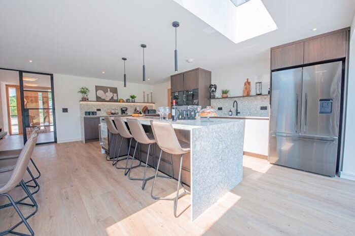 5 Bedroom Detached House For Sale In Kings Avenue, Sandwich Bay, CT13