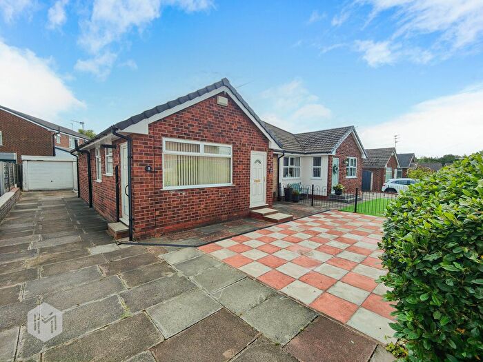 2 Bedroom Bungalow For Sale In Cranleigh Drive, Worsley, Manchester, M28