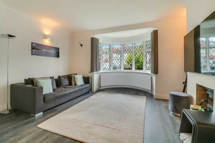 4 Bedroom End Of Terrace House To Rent In Christchurch Gardens, Harrow, HA3