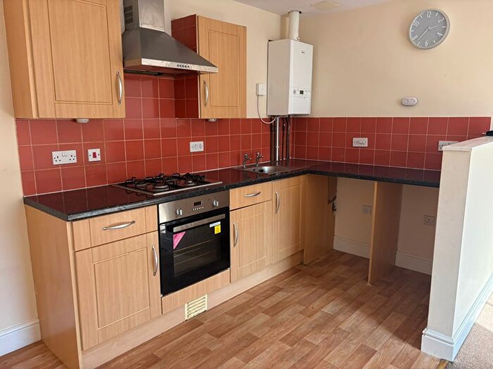 2 Bedroom Flat For Sale In East Street, Newton Abbot, TQ12