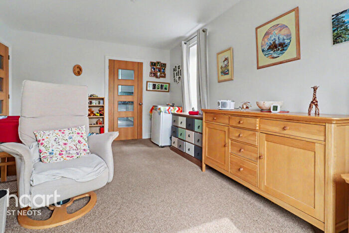 1 Bedroom Retirement Property For Sale In High Street, Huntingdon, PE29