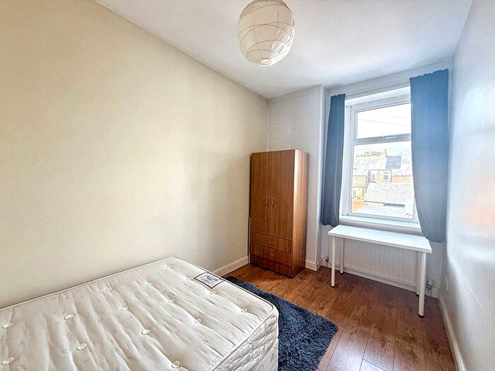 3 Bedroom Flat To Rent In Lynnwood Terrace, Newcastle Upon Tyne, NE4